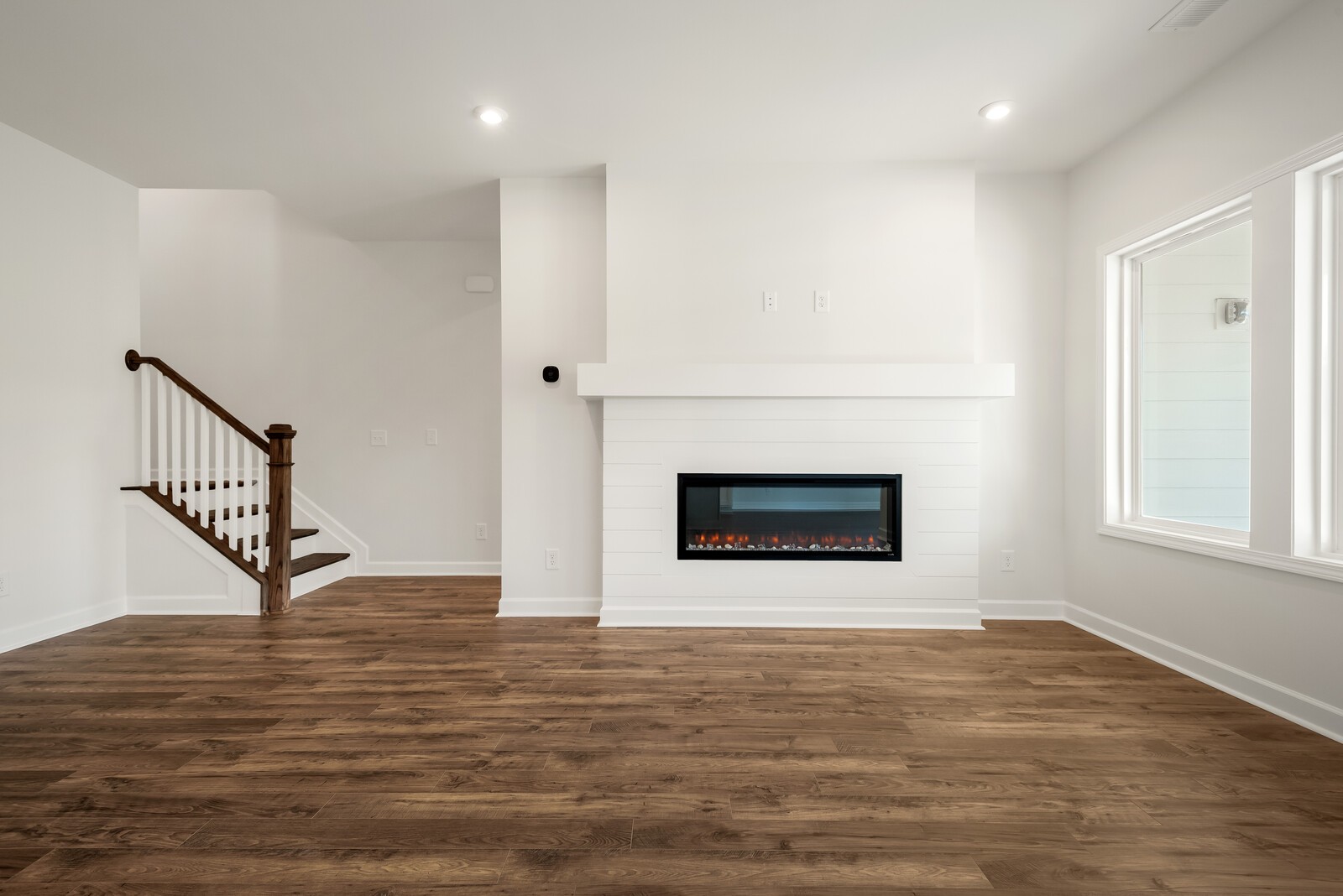 1926 Hildebrand Lane