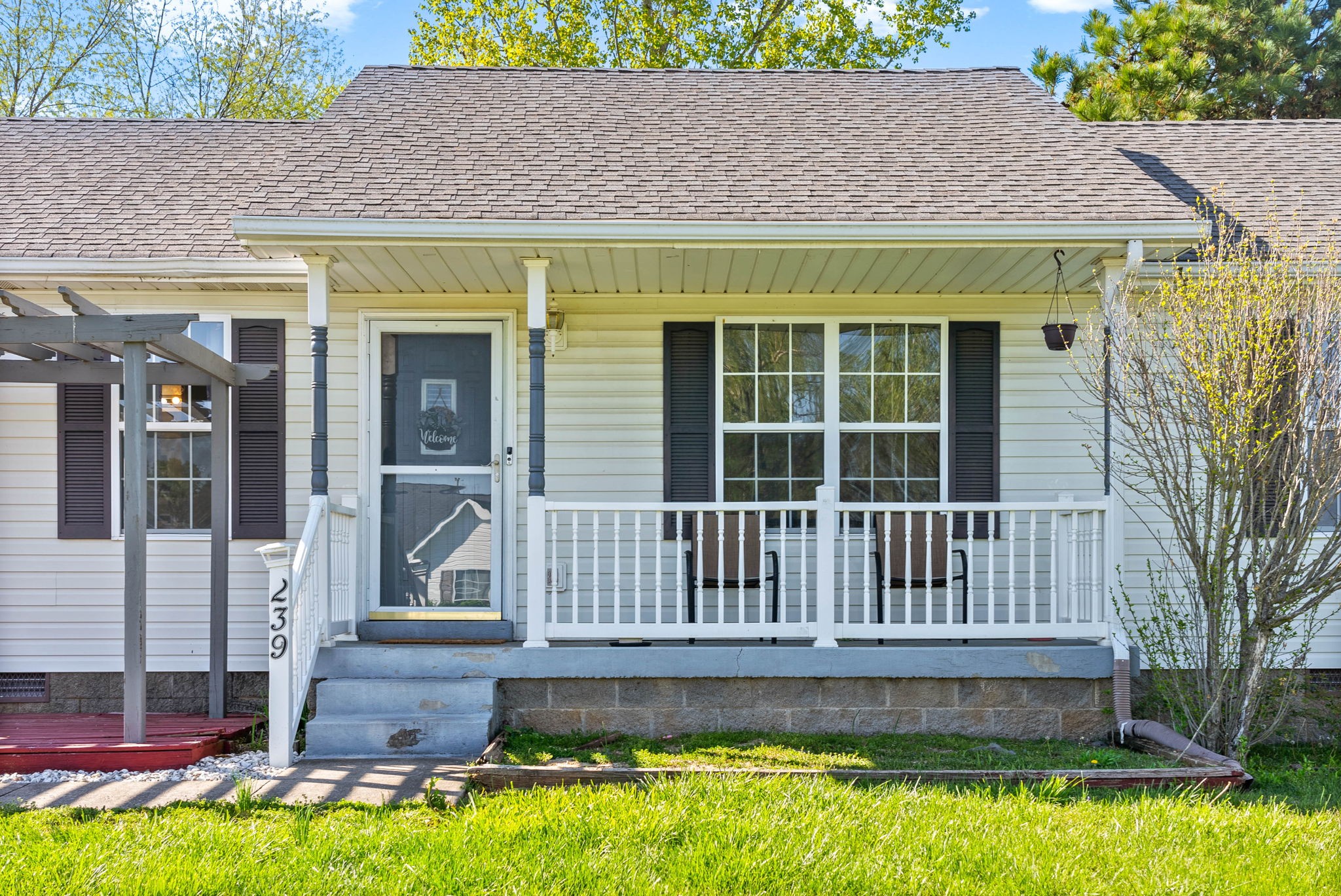 239 Golden Pond Ave