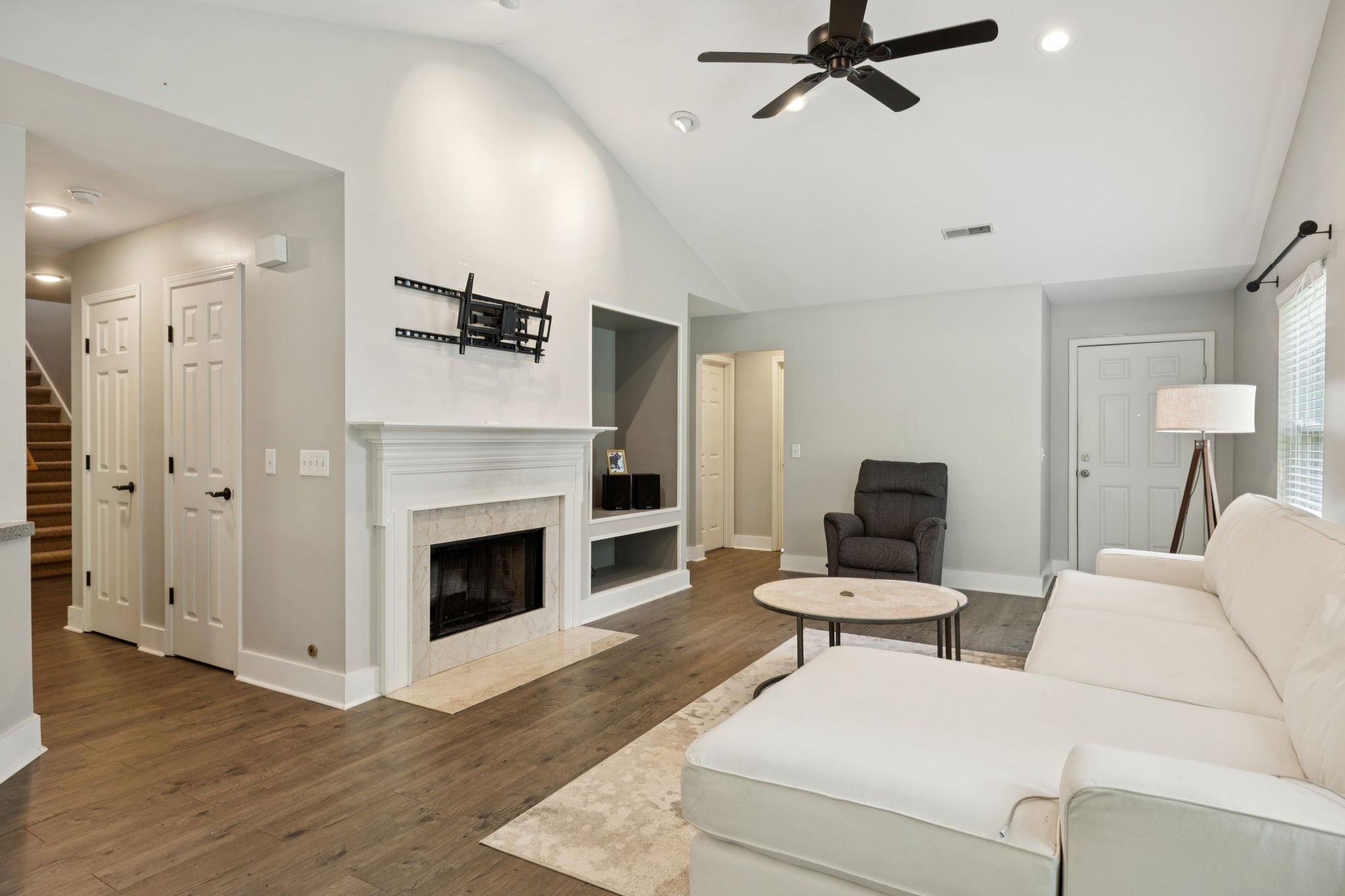 808 Garrett Way Ct