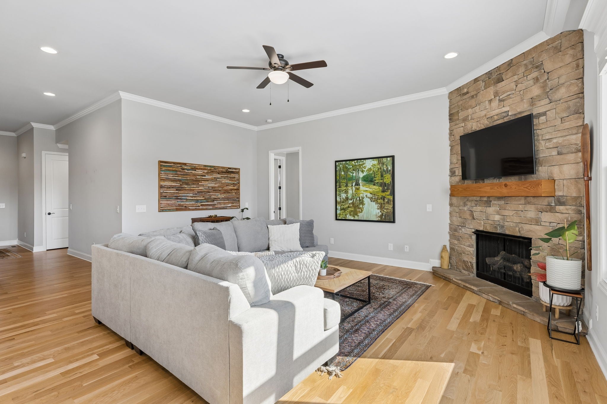 1121 Pretender Way