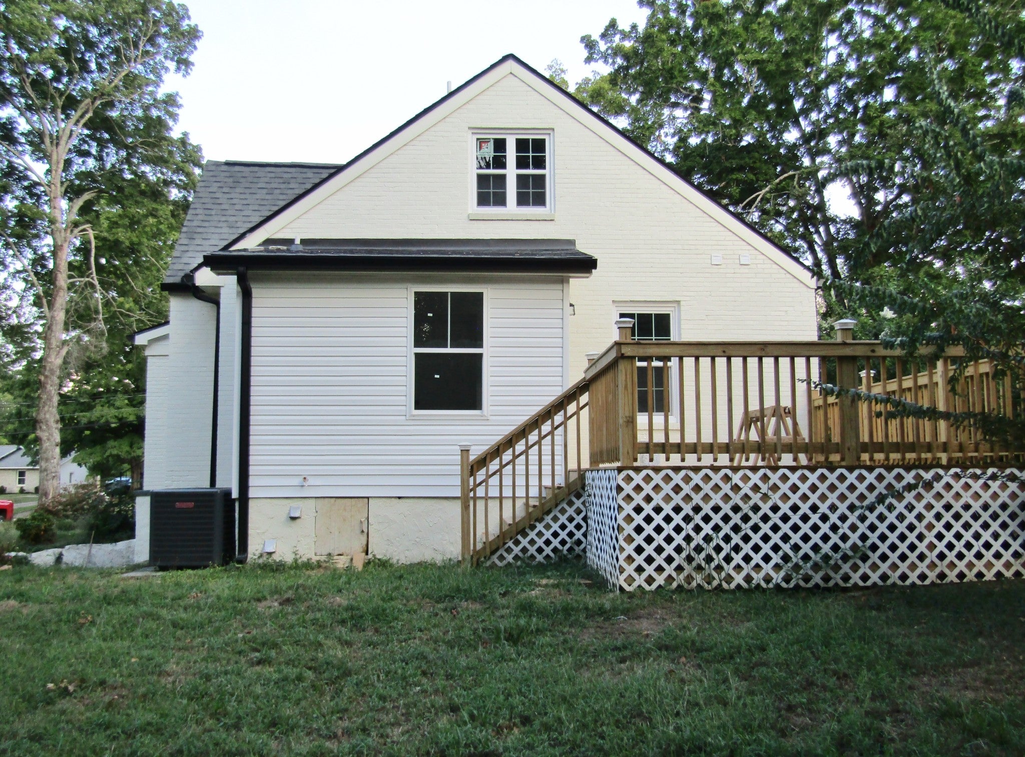 864 Yell Rd