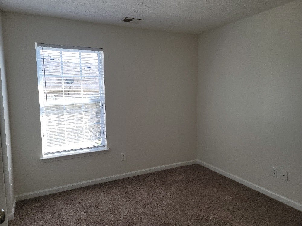 550 Rose Cottage Cir