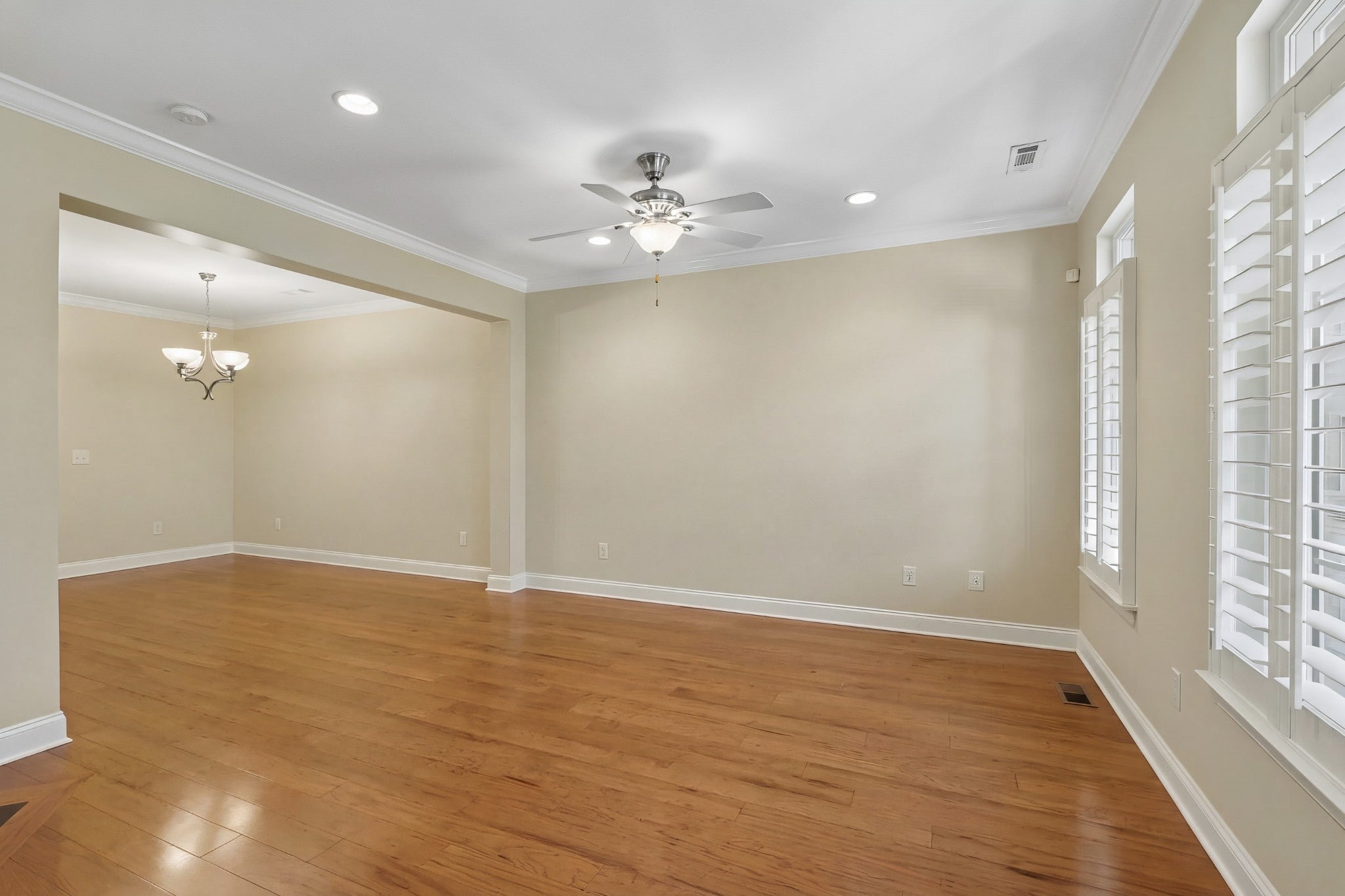 1436 Burnside Dr