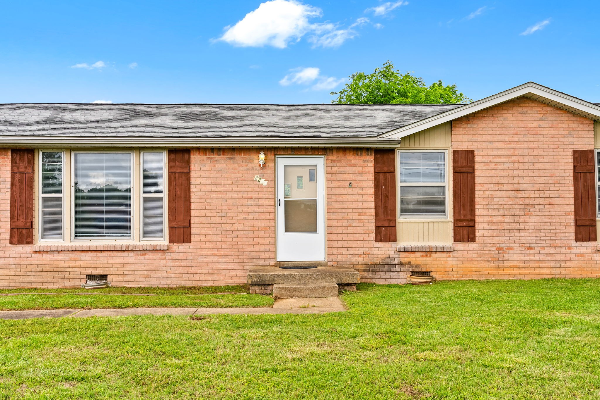 Clarksville, Tennessee 37042, United States, 3 Bedrooms Bedrooms, ,2 BathroomsBathrooms,Residential,Active,124965