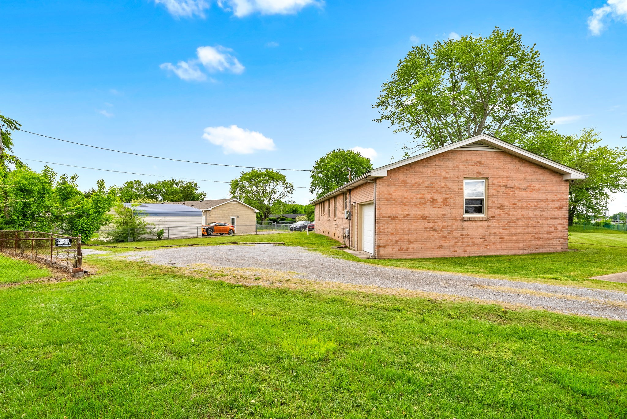 Clarksville, Tennessee 37042, United States, 3 Bedrooms Bedrooms, ,2 BathroomsBathrooms,Residential,Active,124965
