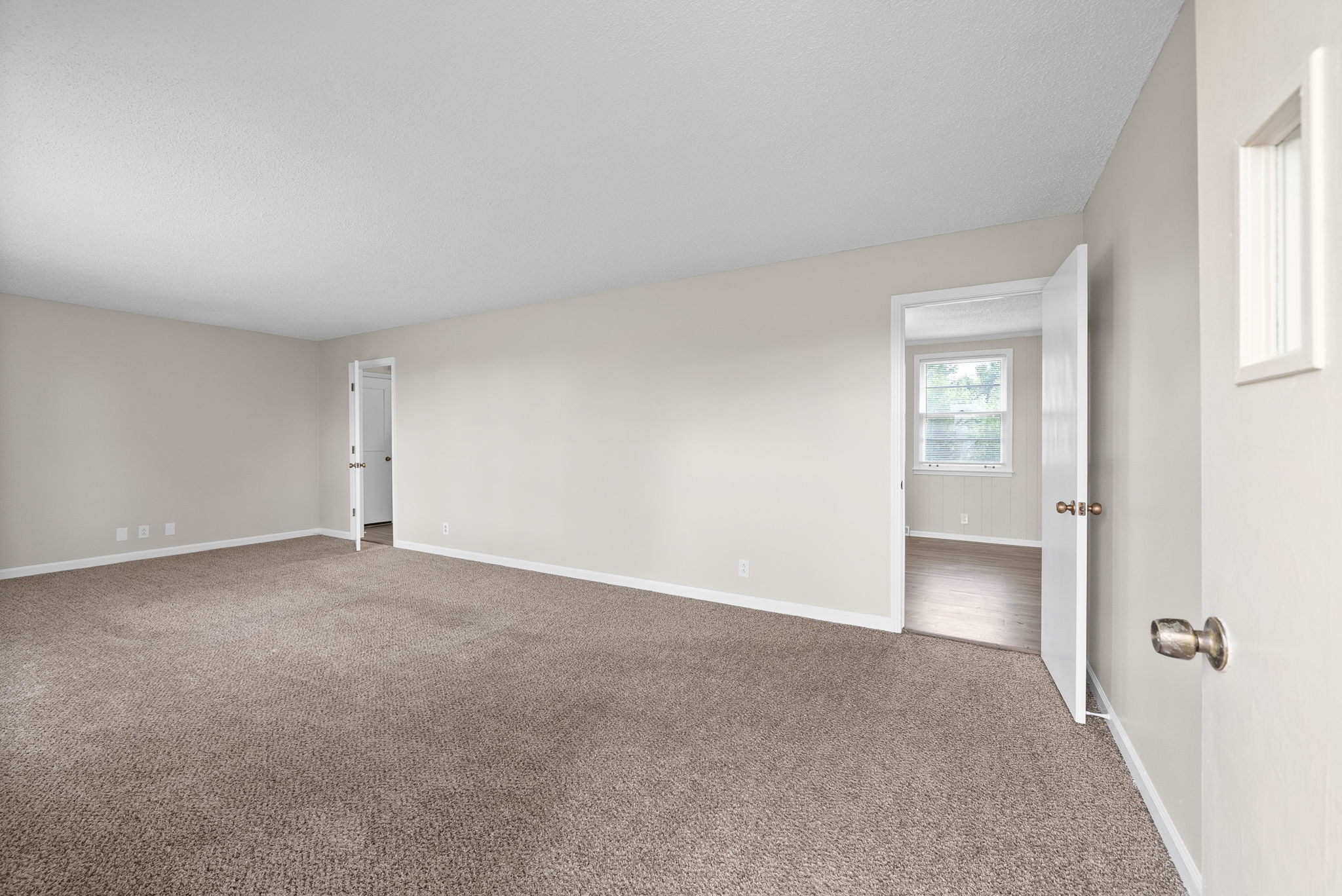 Clarksville, Tennessee 37042, United States, 3 Bedrooms Bedrooms, ,2 BathroomsBathrooms,Residential,Active,124965