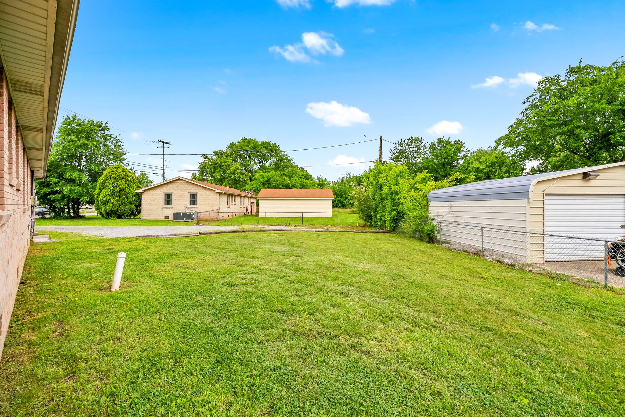 Clarksville, Tennessee 37042, United States, 3 Bedrooms Bedrooms, ,2 BathroomsBathrooms,Residential,Active,124965