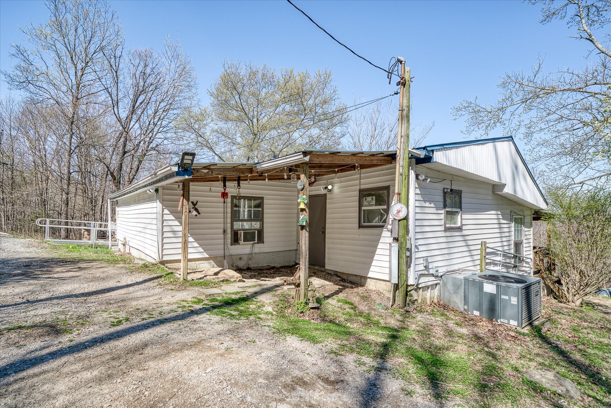 618 Old Baker Mountain Rd