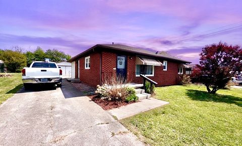 208 Navaho Trl Hopkinsville KY 42240