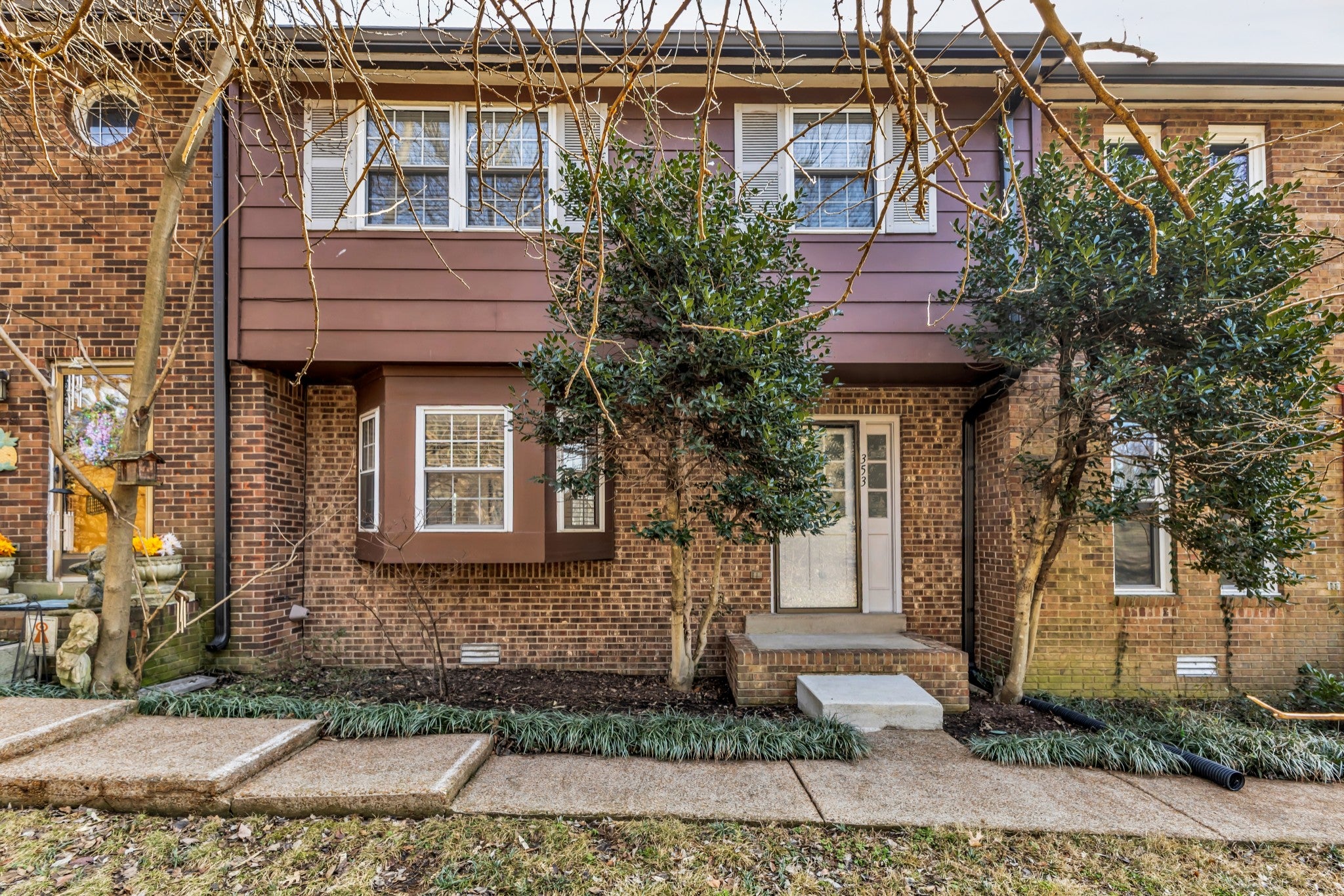 353 Huntington Ridge Dr, Nashville TN 37211 3-bed condo, photo 2 of 27
