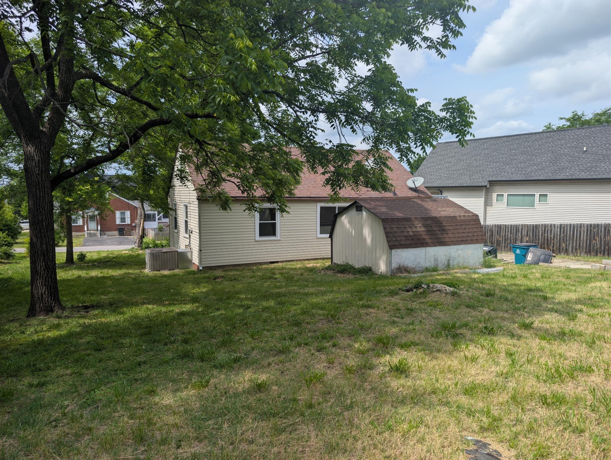 407 W Bend Dr