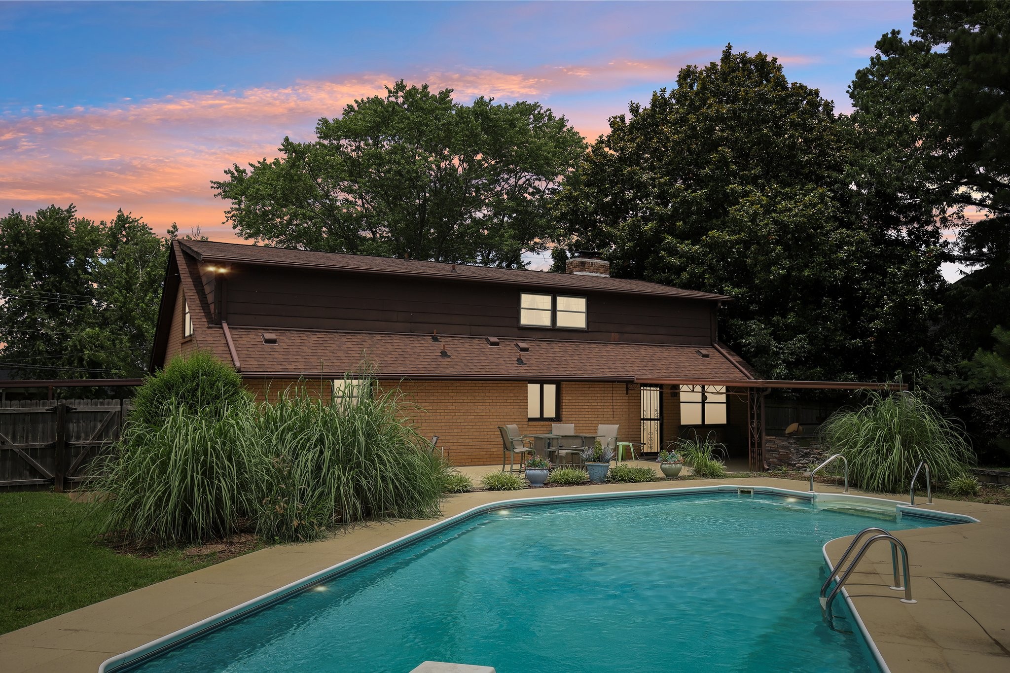 4001 Lake Pkwy