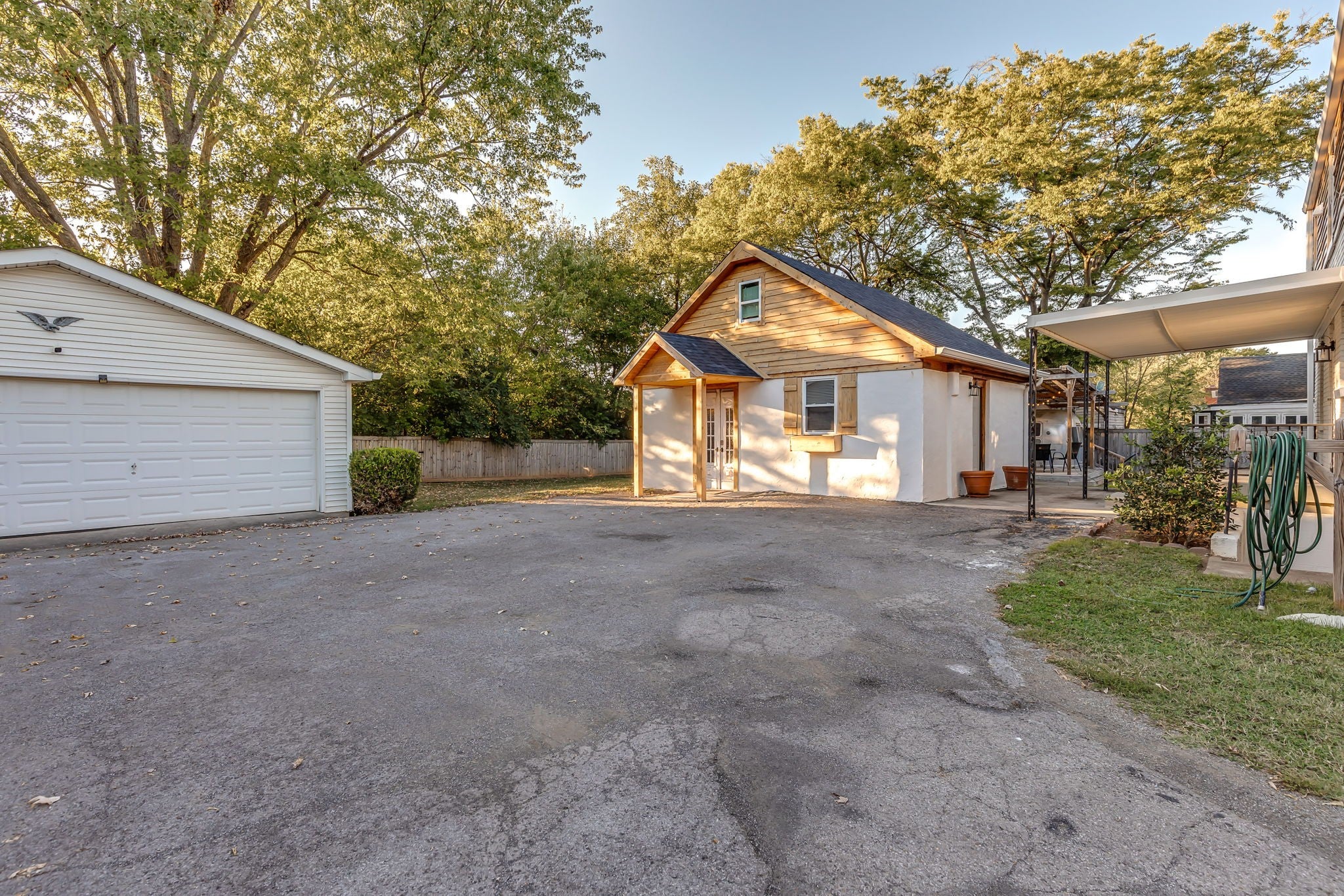 3109 Wingate Ave