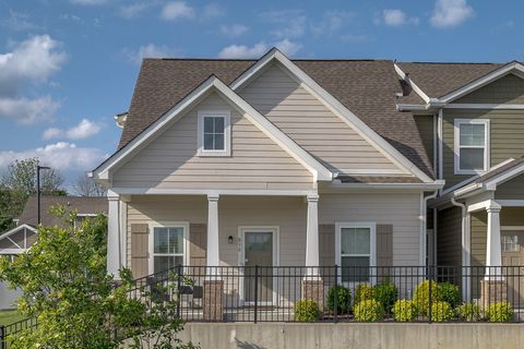 838 Ashland Place Dr Nashville TN 37218