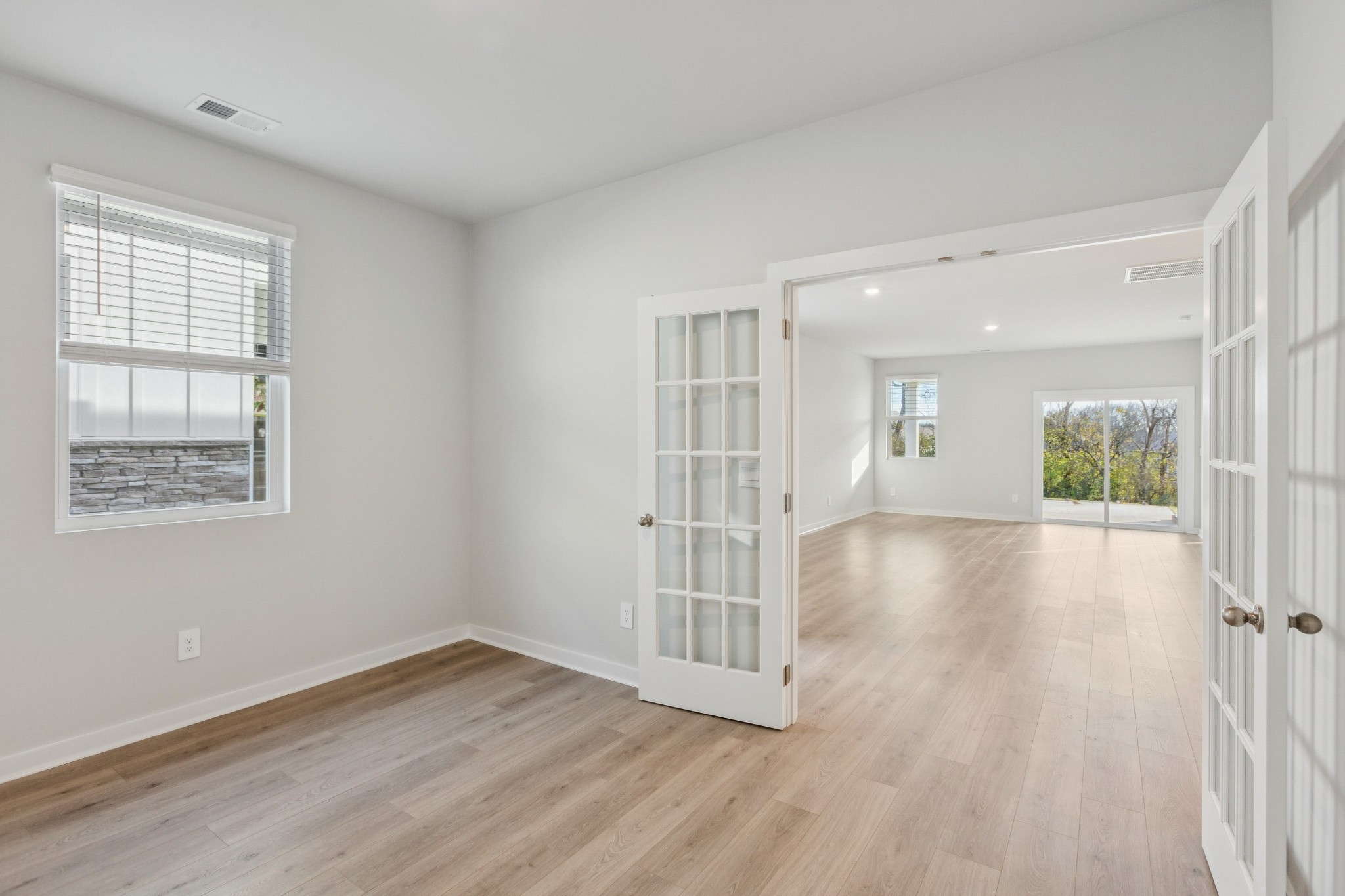 2069 Holmesburg Pvt Cir