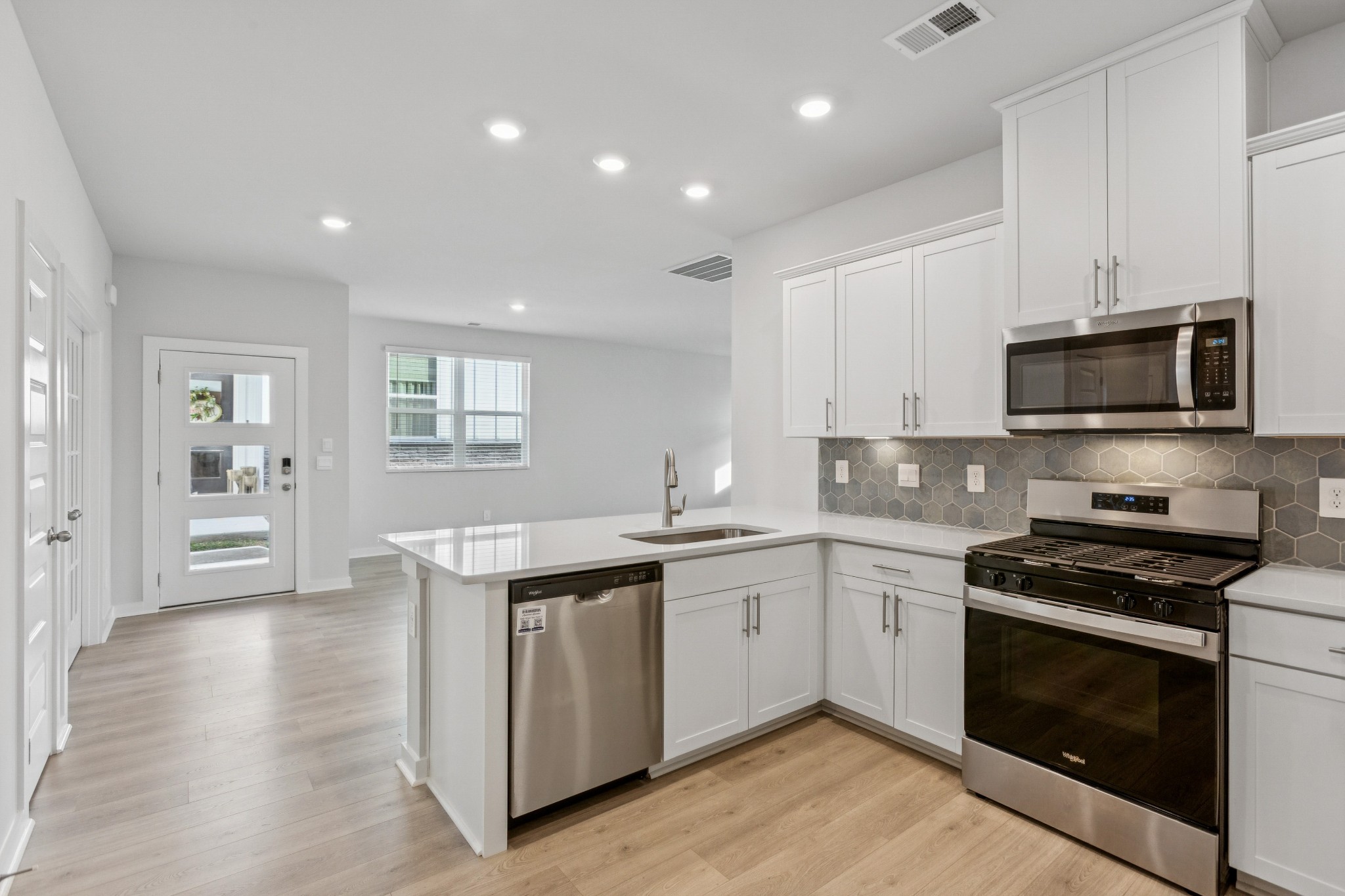 2069 Holmesburg Pvt Cir