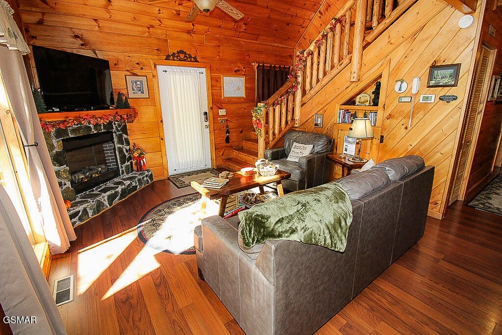 2015 Bird Ridge Road
