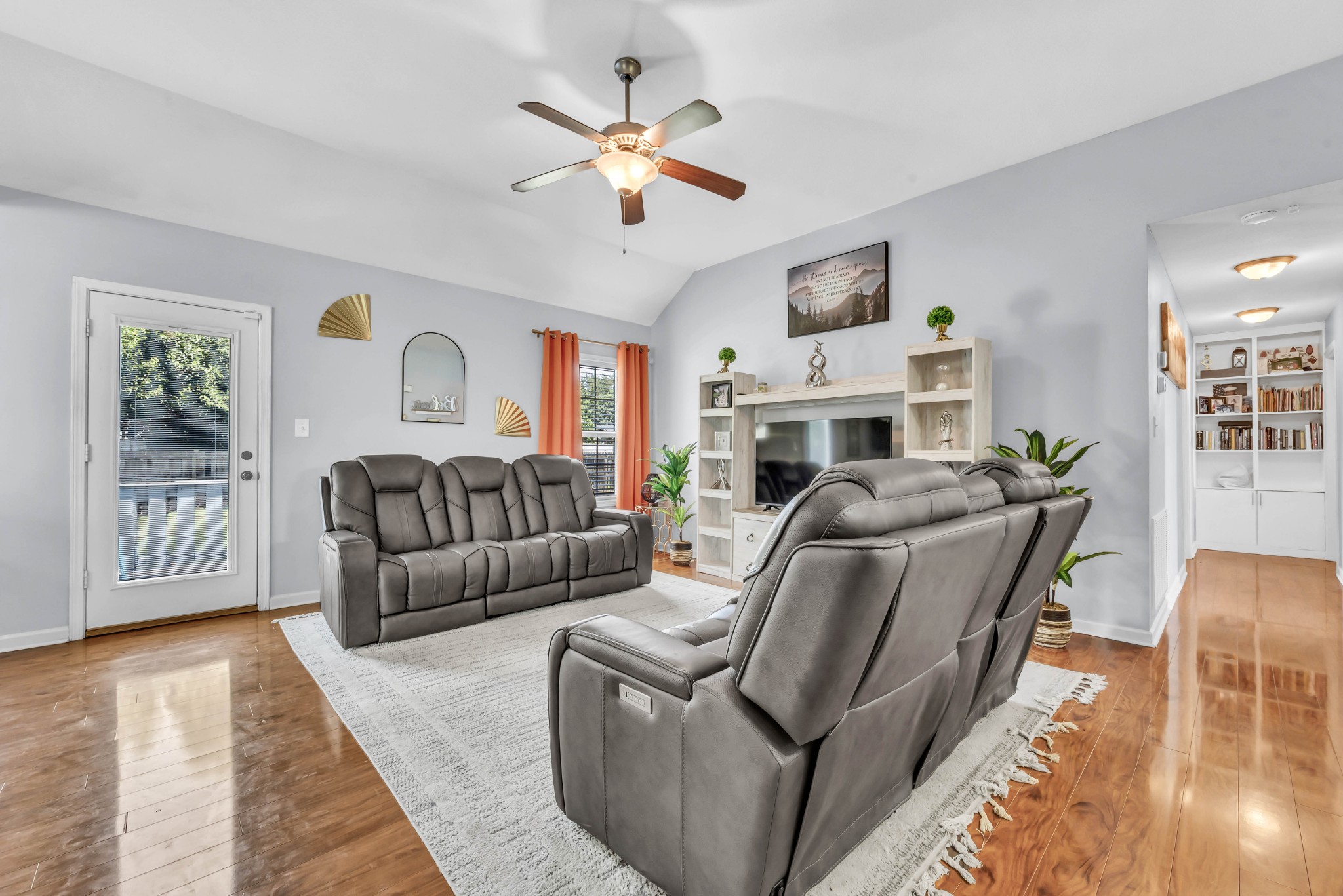 1338 Loren Cir