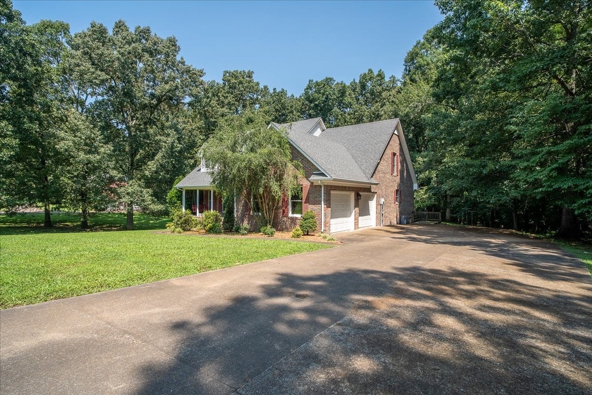 11 Ashley Ct