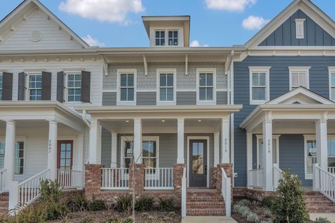 MLS: 2751412