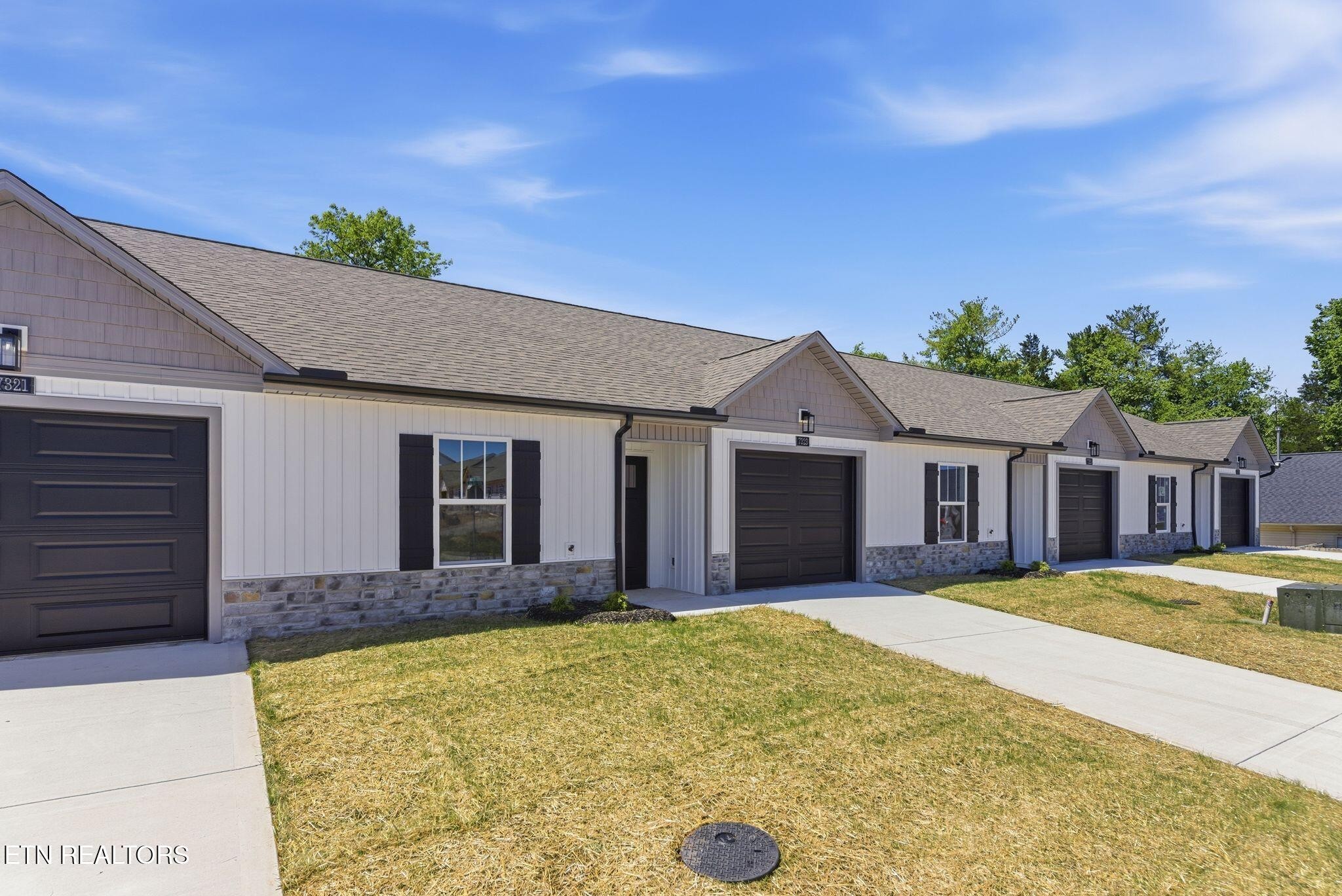 7323 Woodpecker Way 26