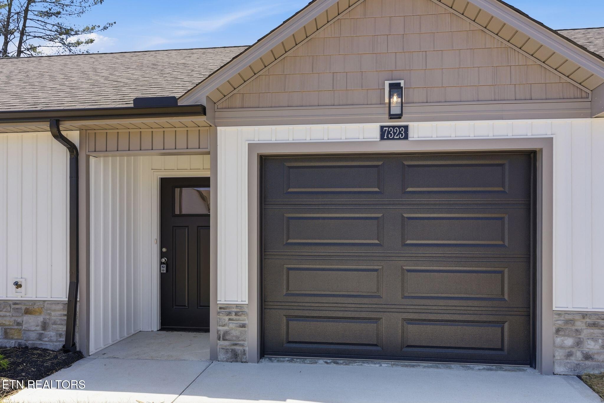 7323 Woodpecker Way 26