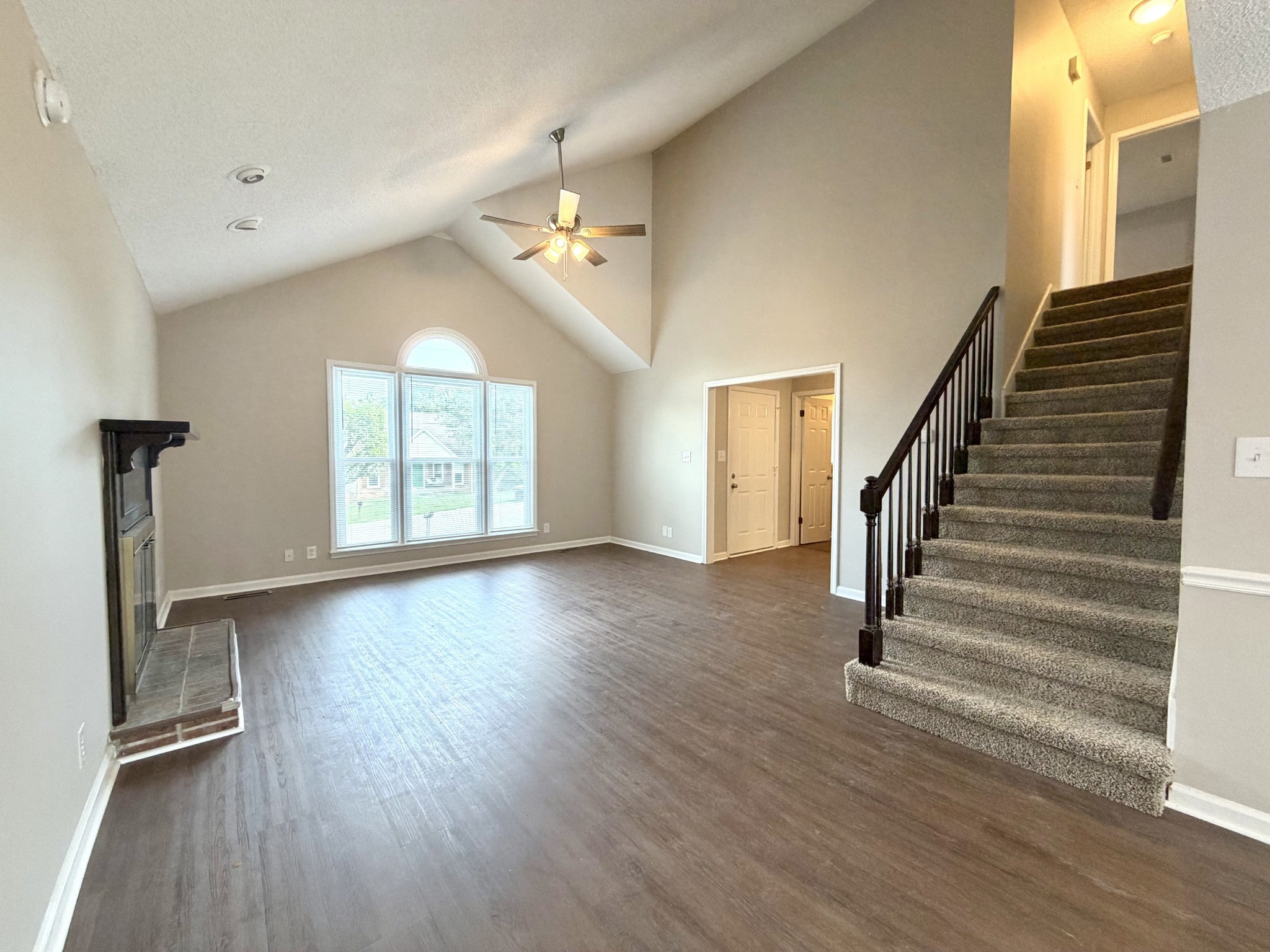 2126 Single Tree Dr