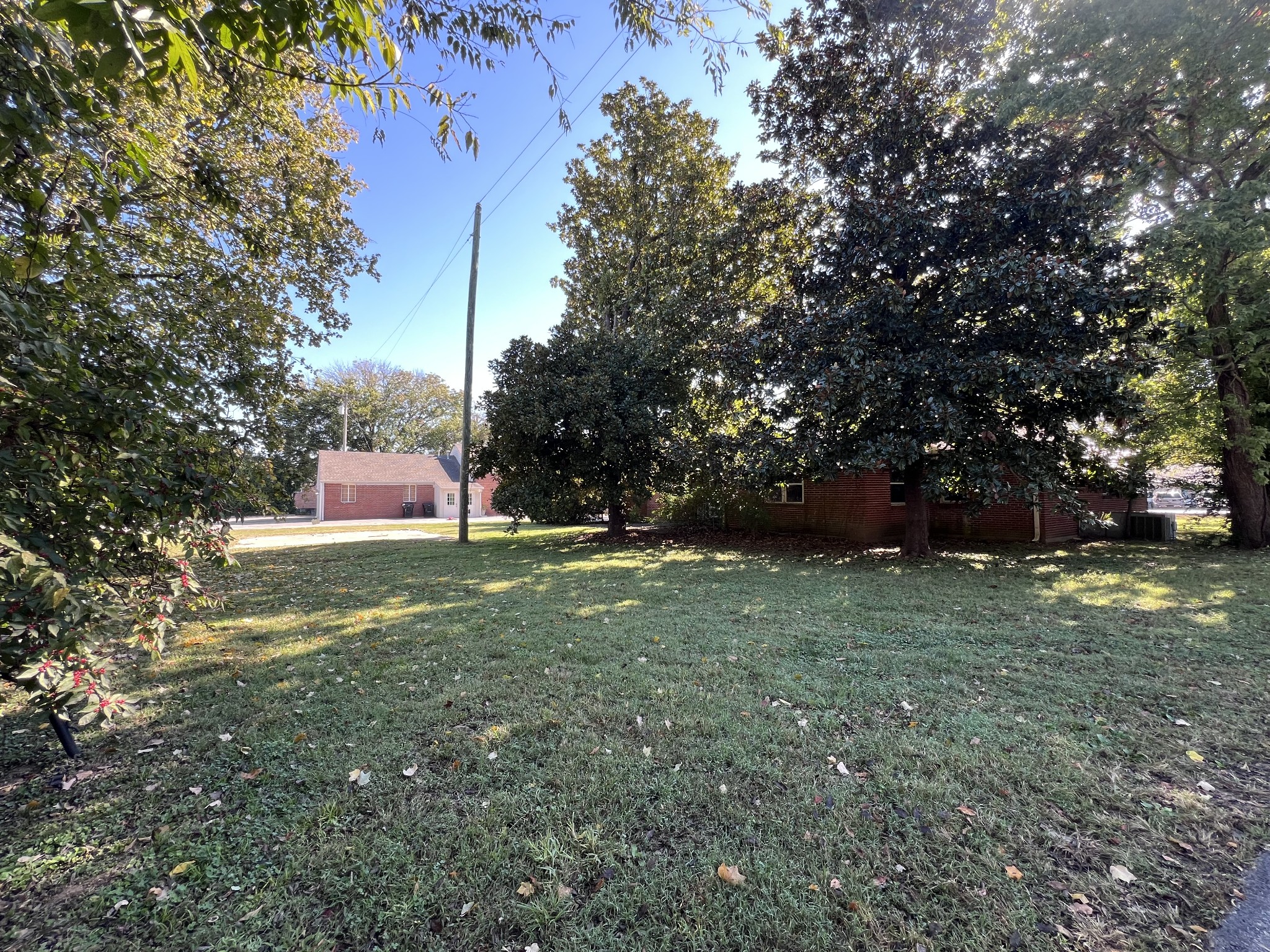 1406 W Main St