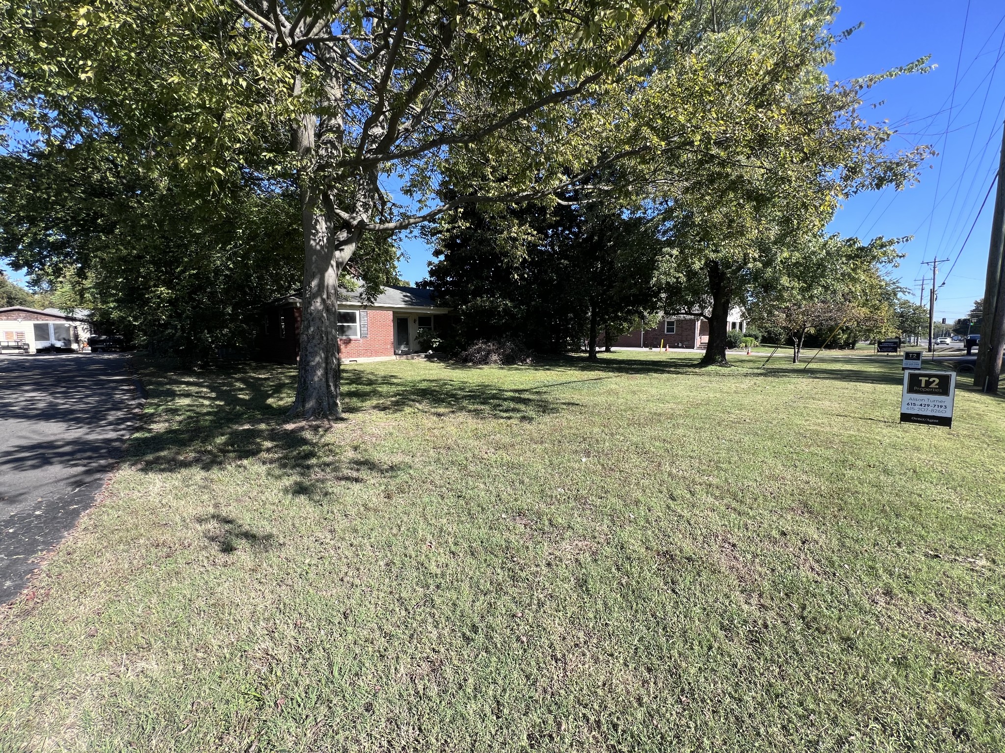 1406 W Main St