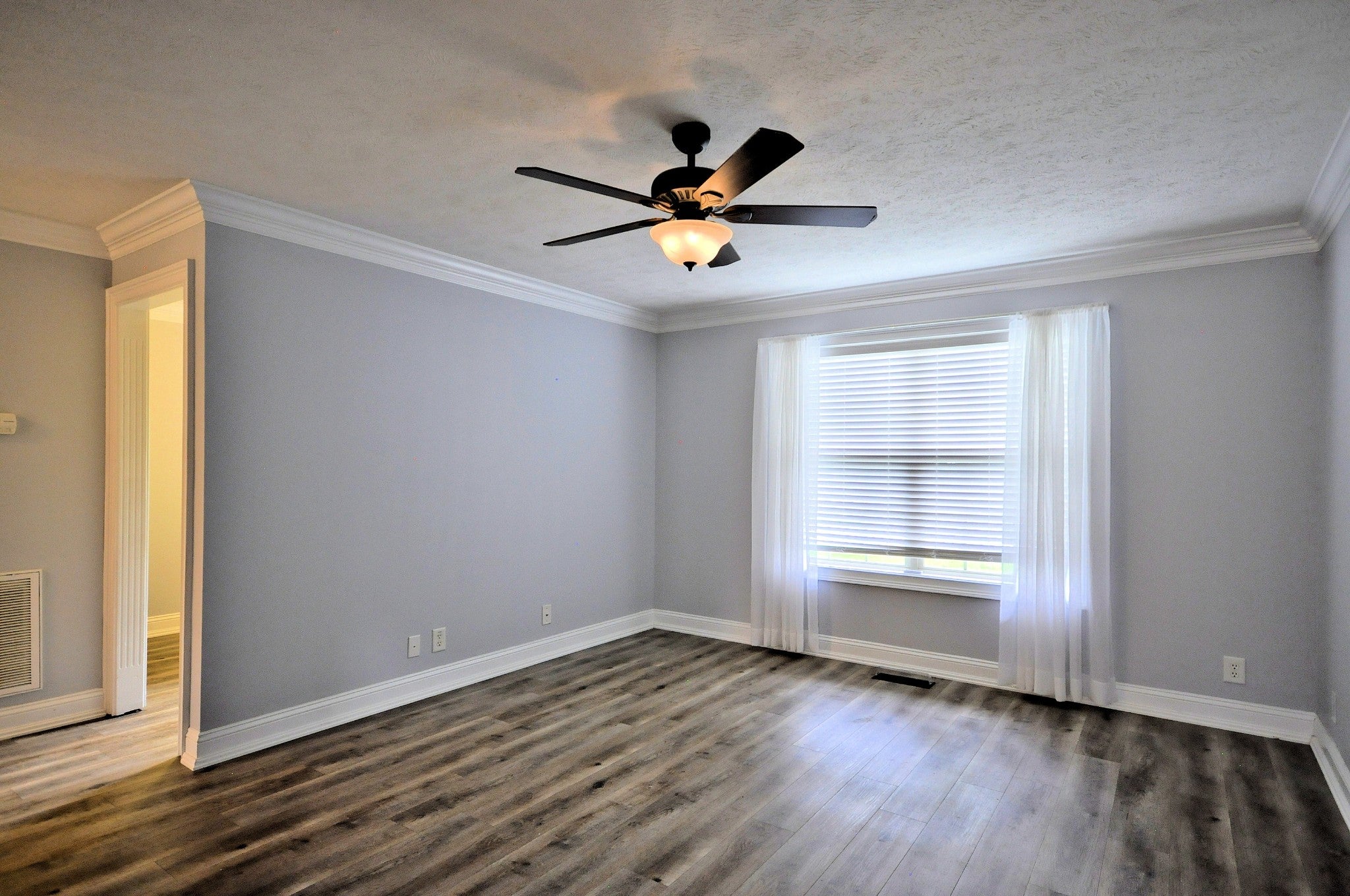 135 EXCELL RD 402
