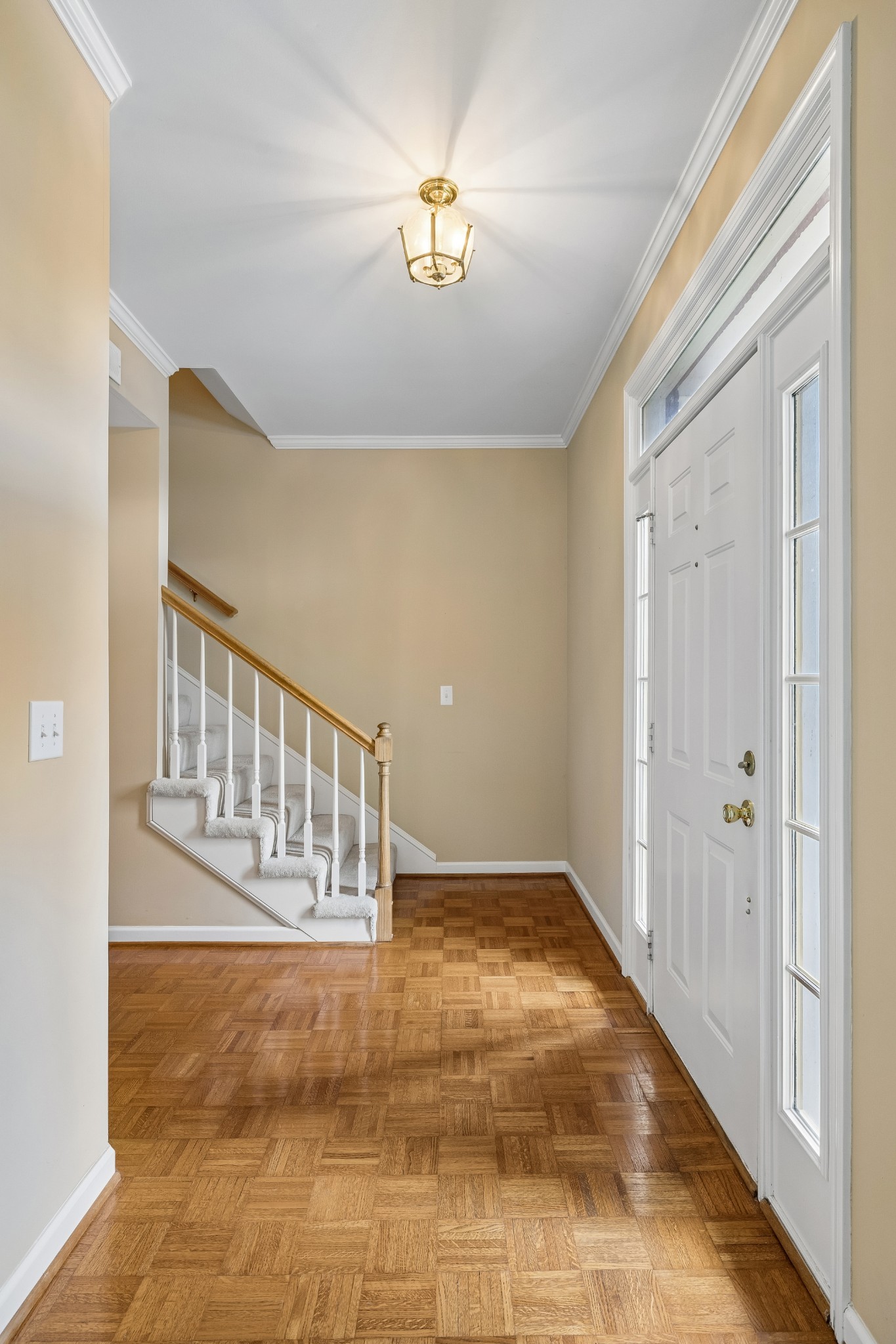 2037 Roderick Cir, Franklin TN 37064 3-bed home, photo 2 of 30