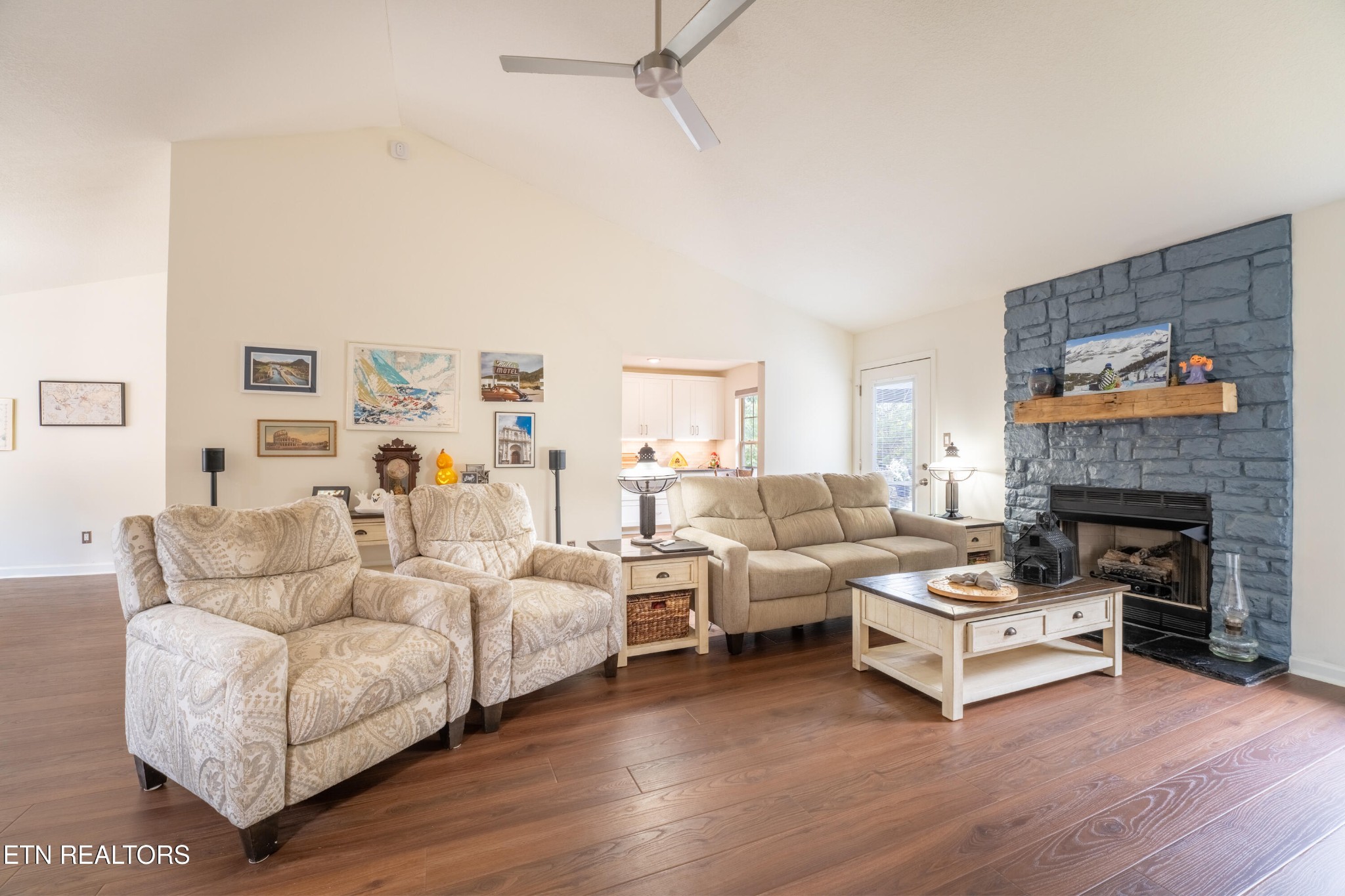 124 Hartford Village Way