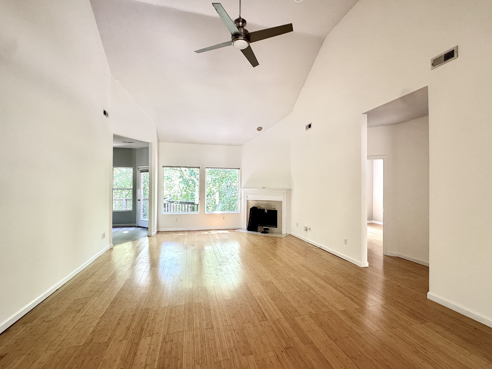 7145 Forrest Oaks Dr