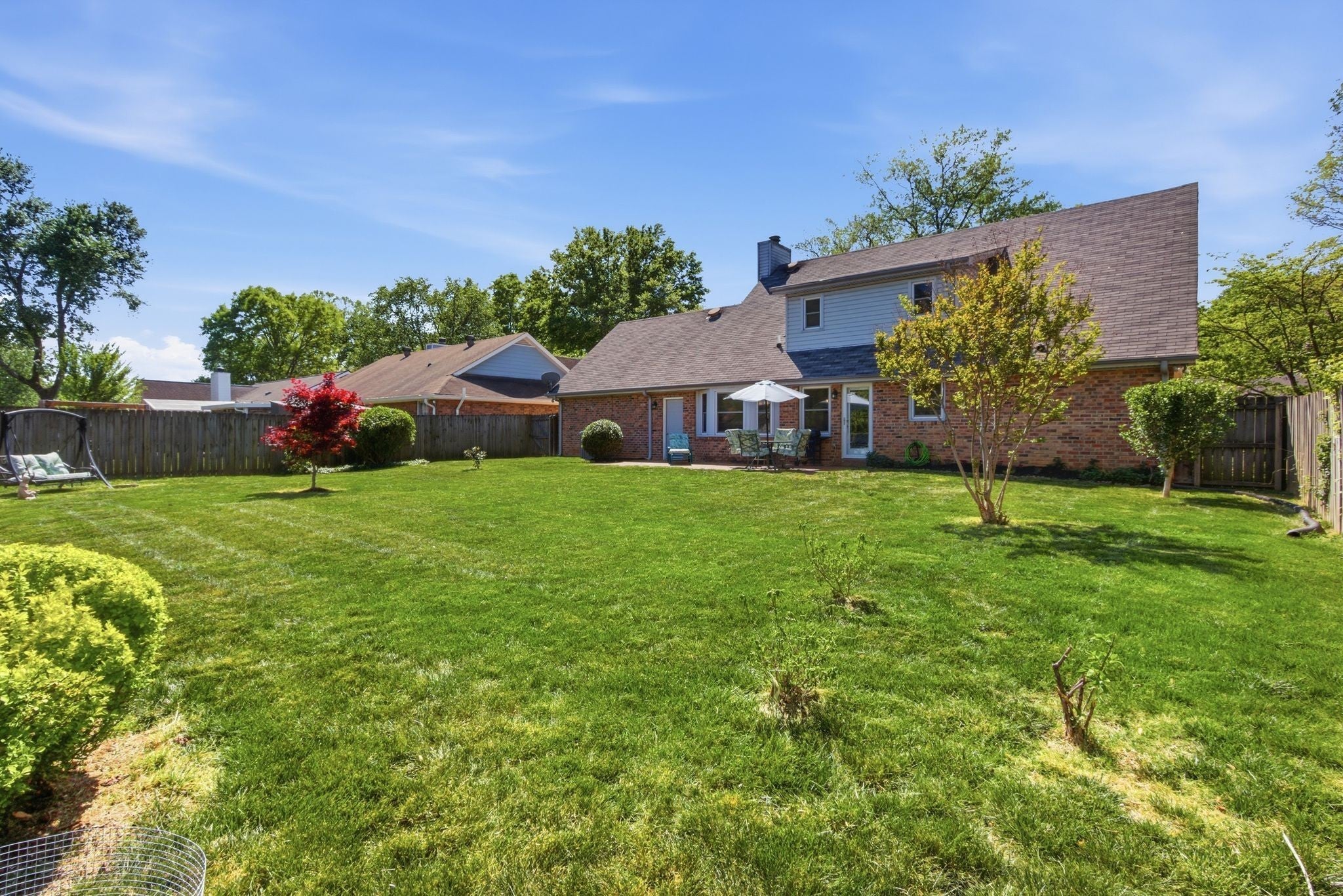 609 Sugartree Ln