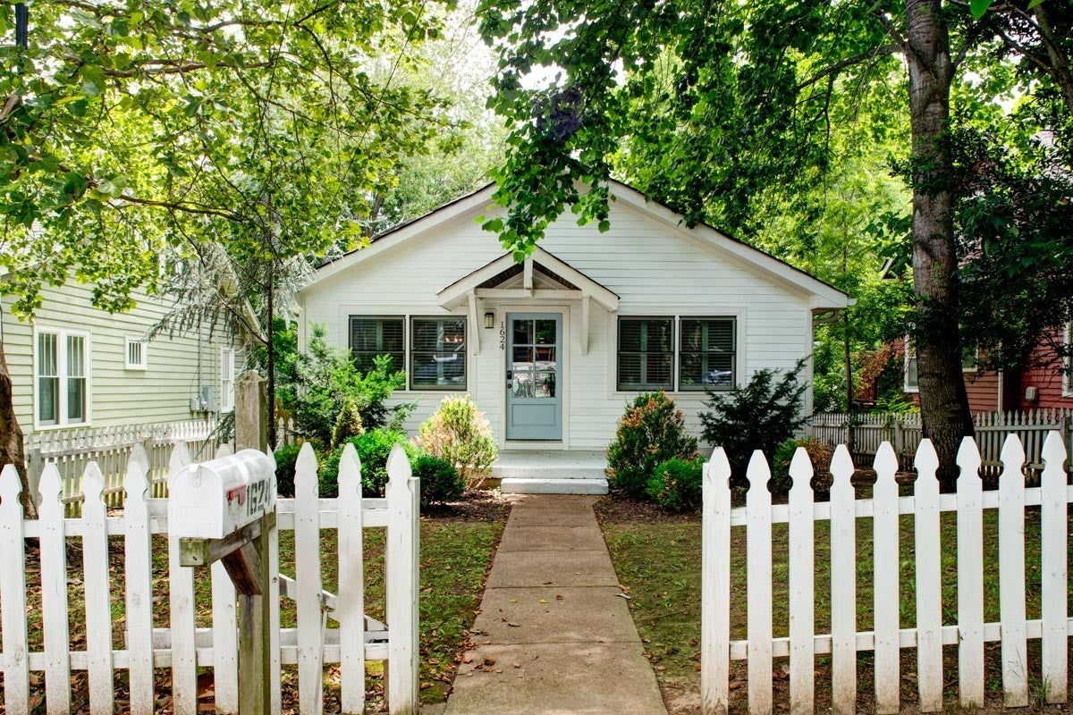 3.0-bed rental at 1624 Ordway Pl