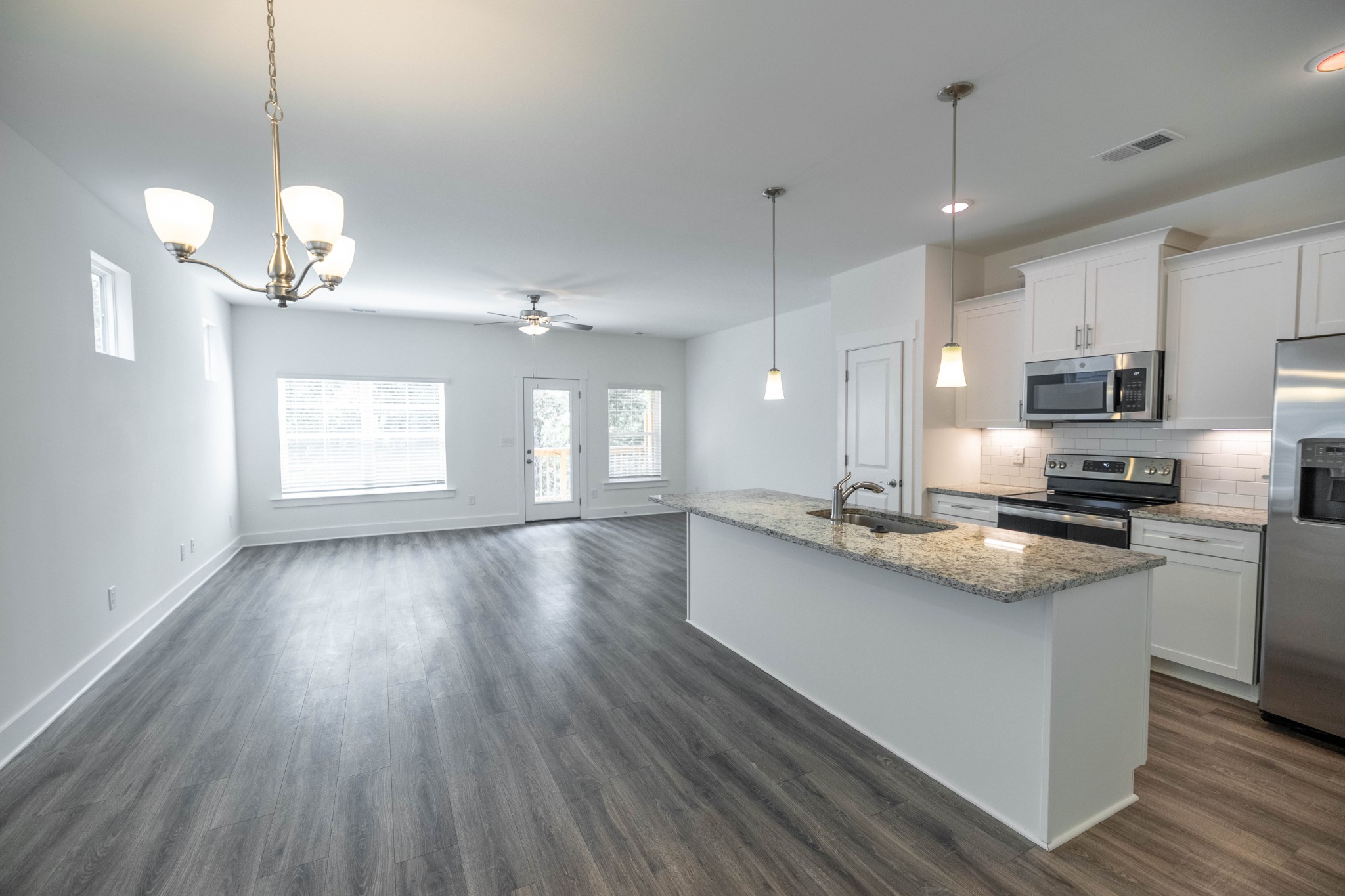 1073 Sweetleaf Dr