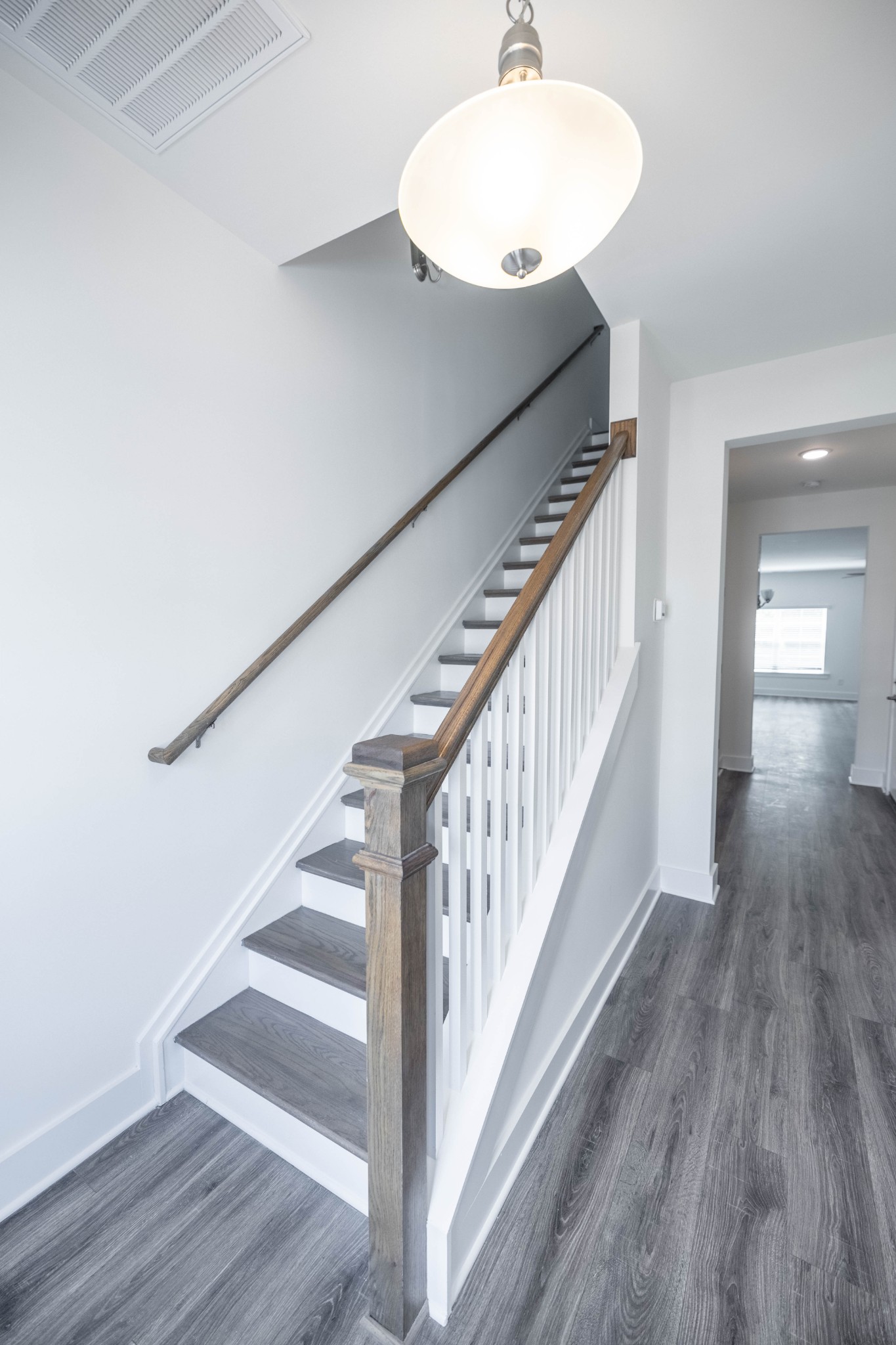1073 Sweetleaf Dr