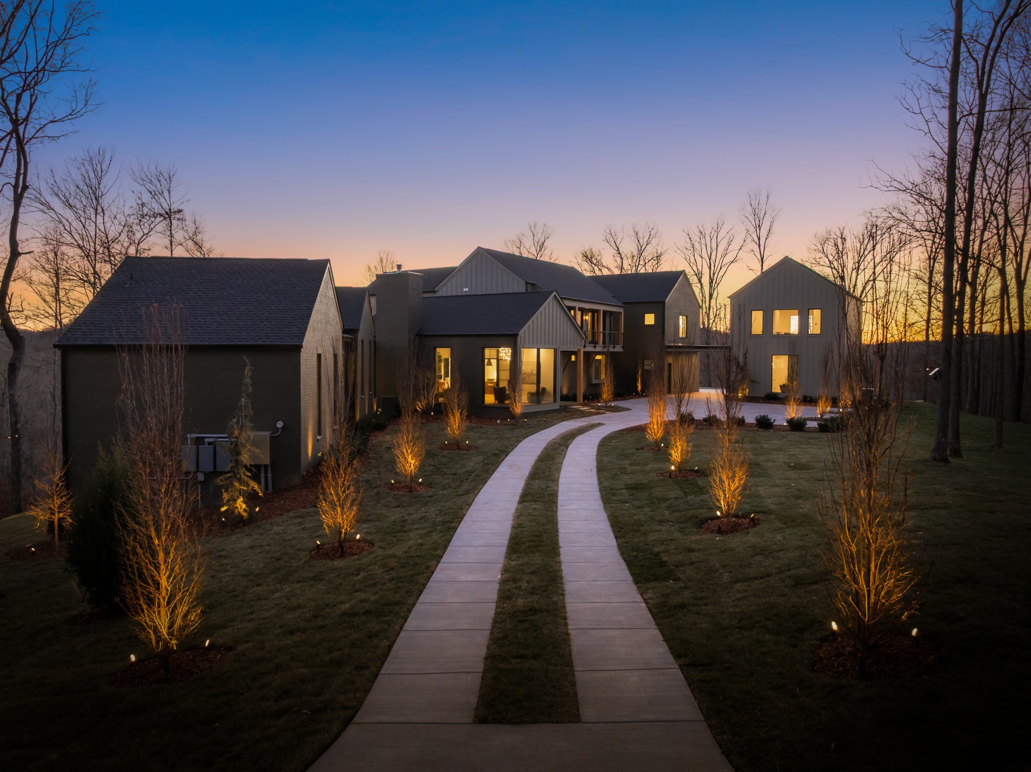 3976 New Highway 96 W