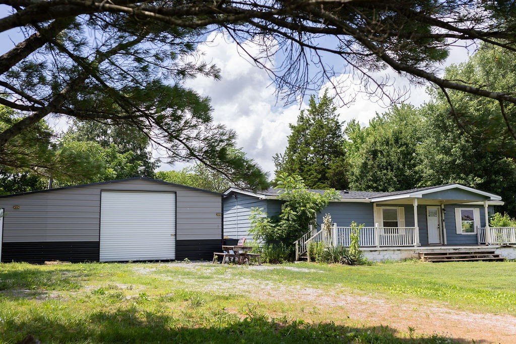 8409 Village Green Dr