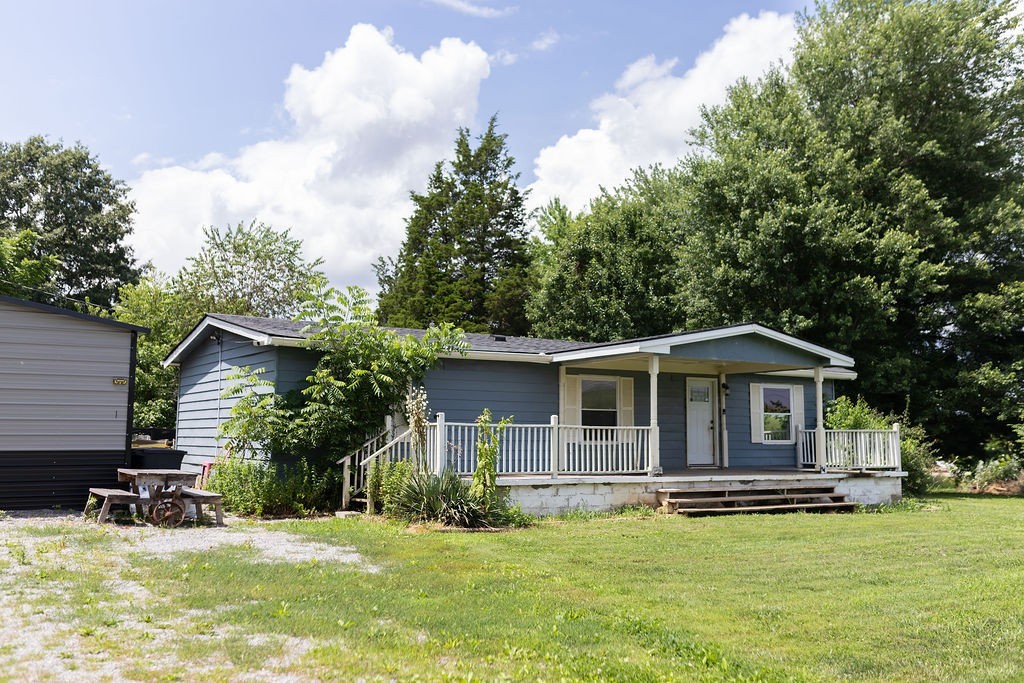 8409 Village Green Dr