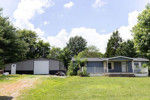 8409 Village Green Dr Cross Plains TN 37049