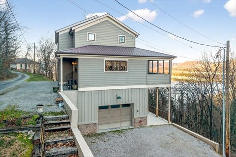 3379 Austin Bottom Rd Baxter TN 38544