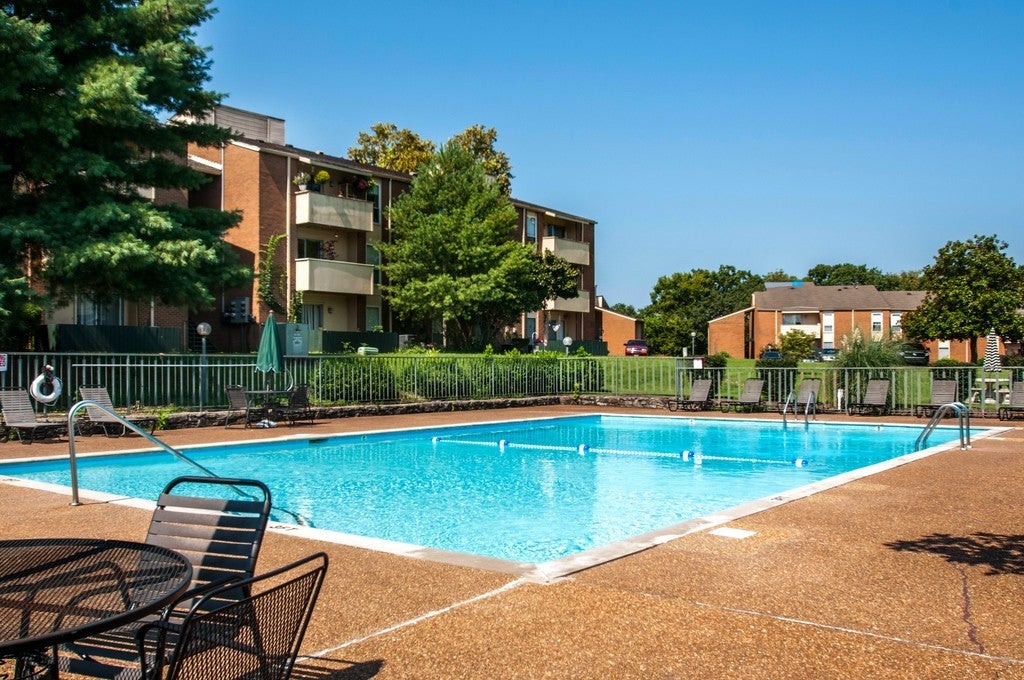 515 Basswood Ave 104