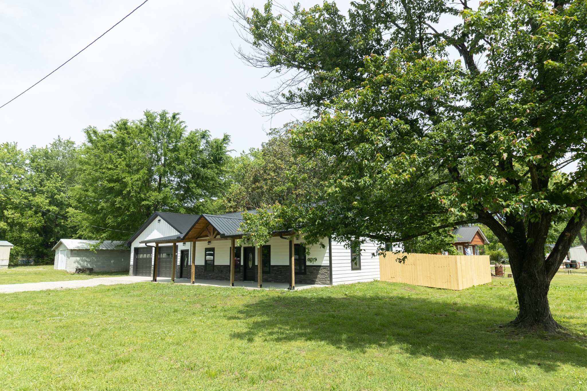 236 W Fourth Ave