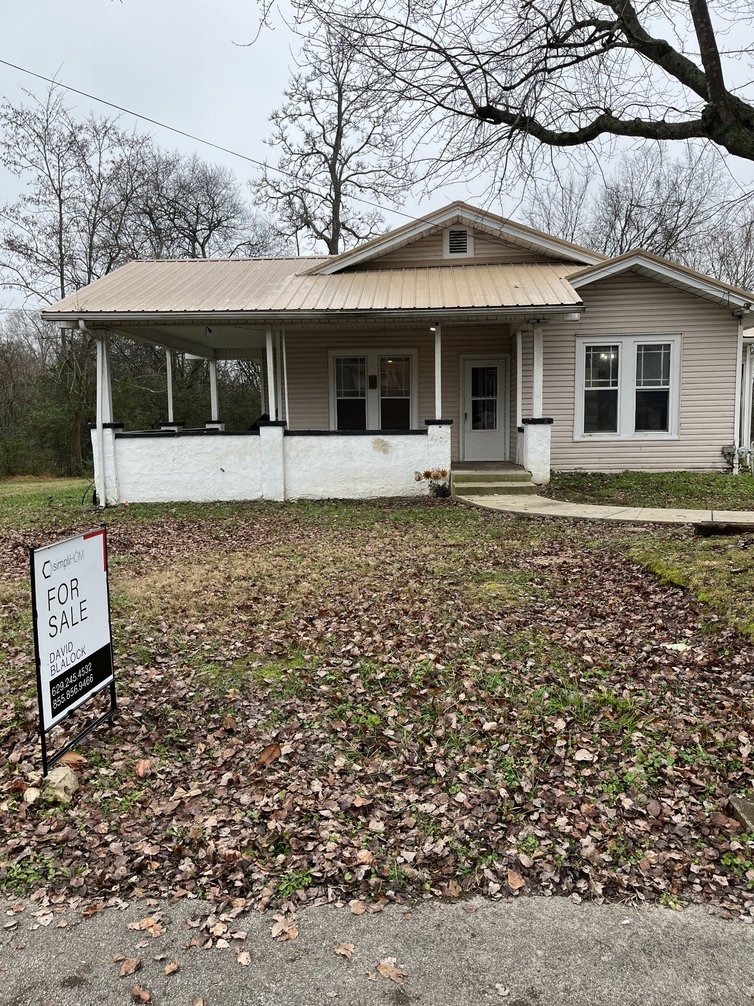 118 Swan Ave