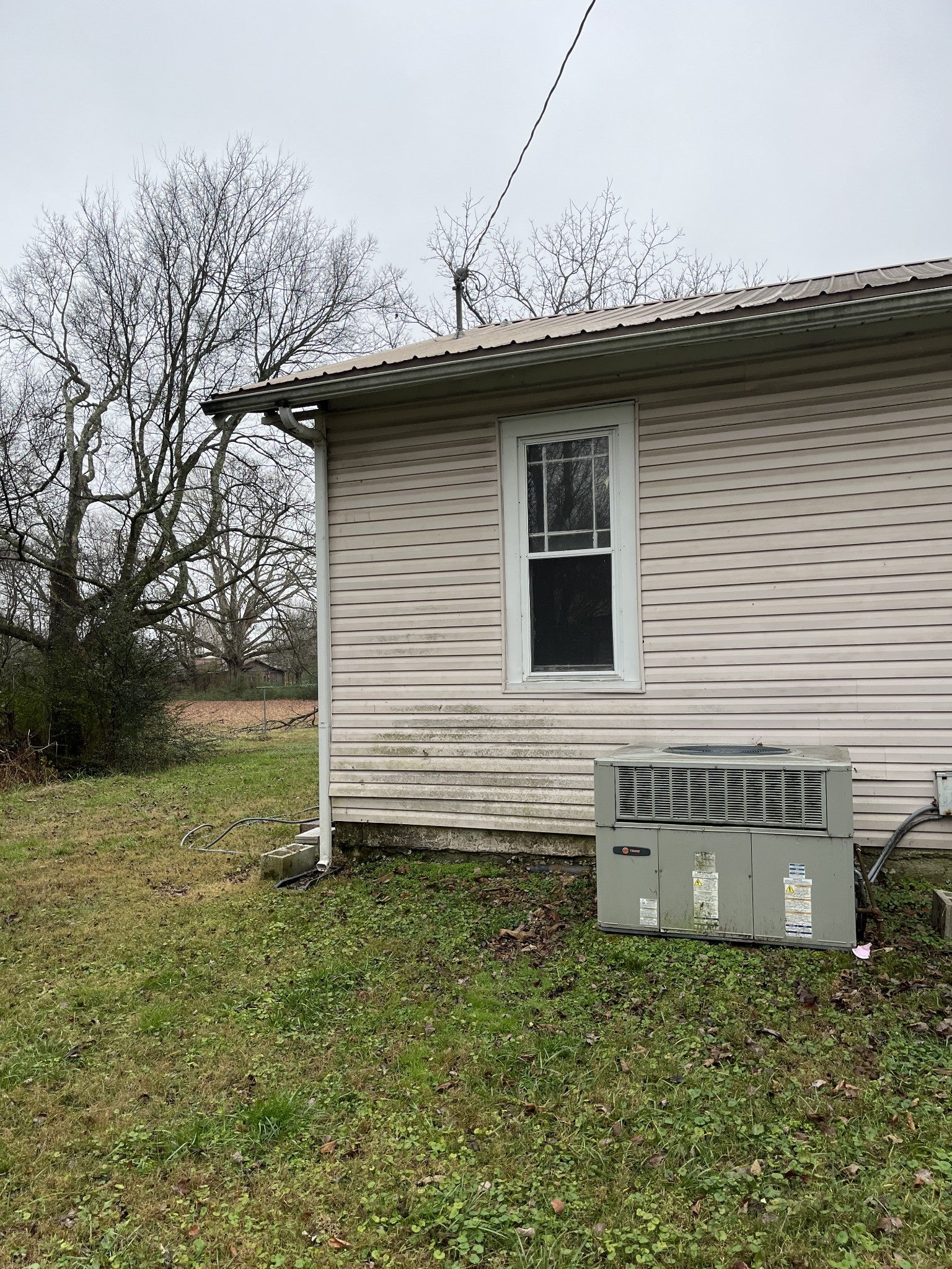 118 Swan Ave