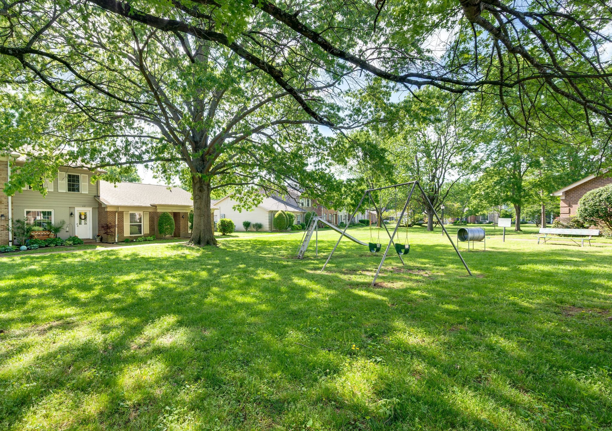 412 Plantation Ct