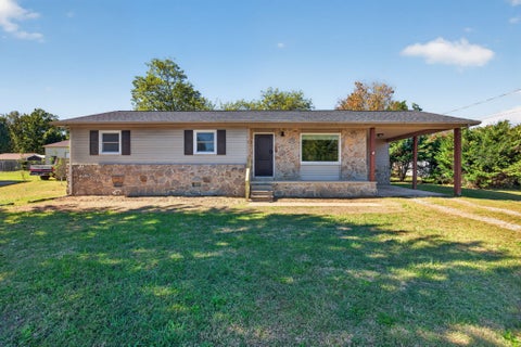 Photo of 196 Winter Dr, Dowelltown, TN 37059 (MLS # 3623816)