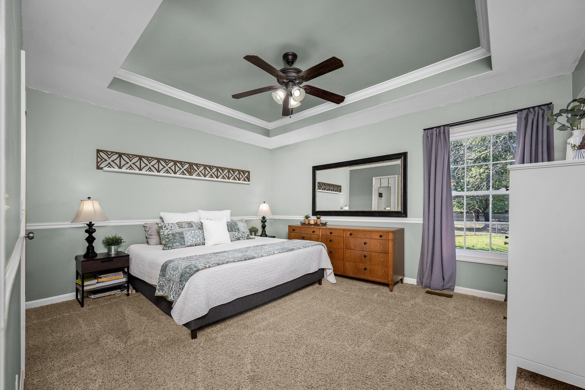 1611 Moore Ct