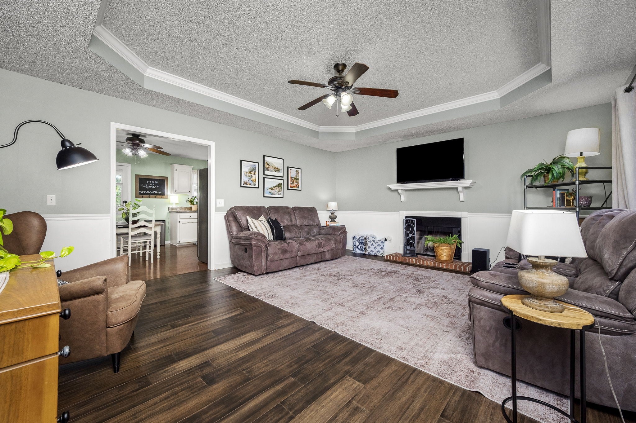 1611 Moore Ct